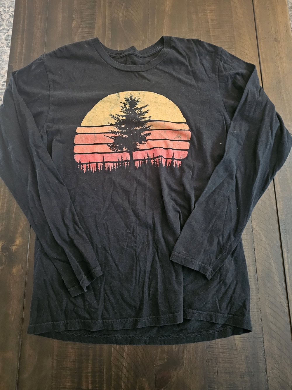Black Long-Sleeve Graphic Tee with Sunset Tree Motif